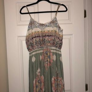 Coco & Main Maxi Dress size Medium
